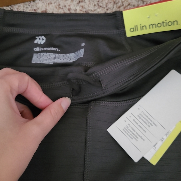 Women's High-Waisted Cargo Leggings - All in Motion XS - Picture 2 of 5